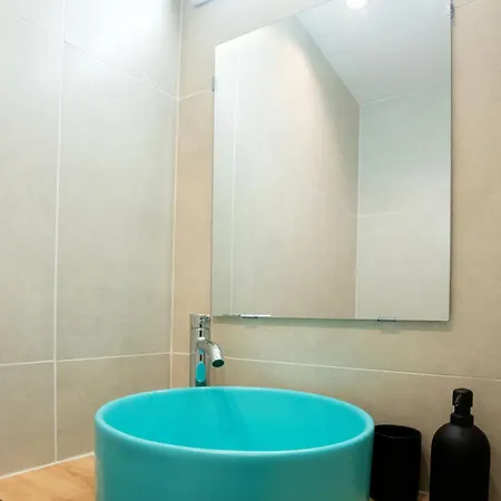Chic 1bed Retreat In Bairro Alto Apartman *