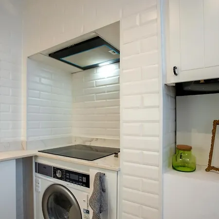 Chic 1bed Retreat In Bairro Alto *