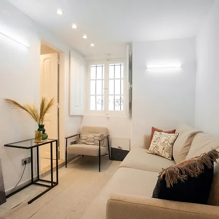 Chic 1bed Retreat In Bairro Alto * リスボン